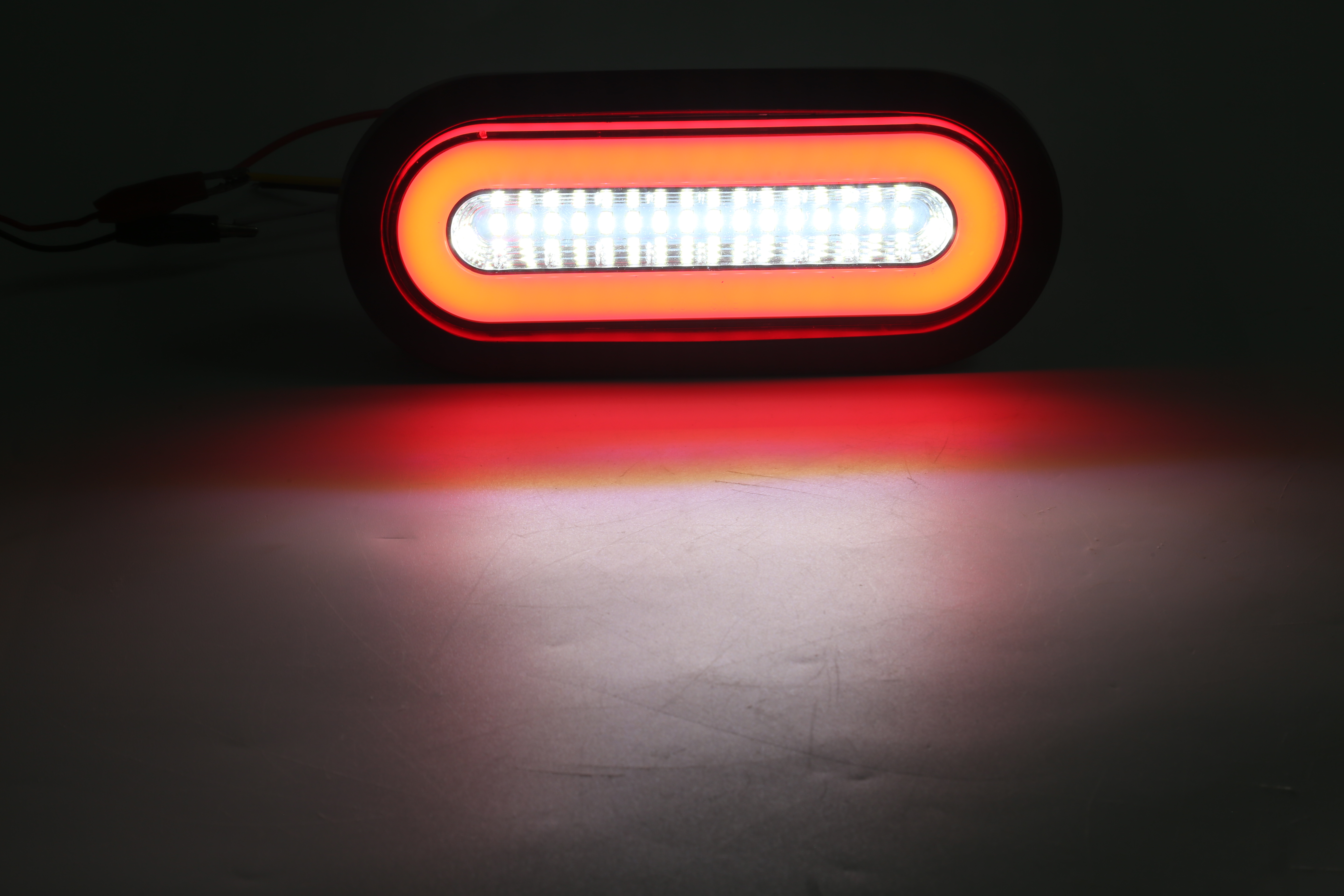 F&aacute;brica de luzes automotivas, empresa, fabricante, fabricada na China, luz traseira, luz de trabalho, luz lateral, luz de caminh&atilde;o